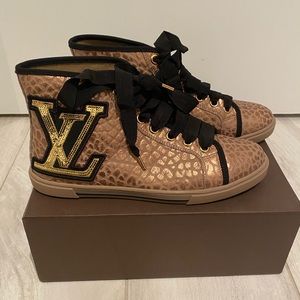 LOUIS VUITTON Rare 2011 Women’s Punchy Sneaker